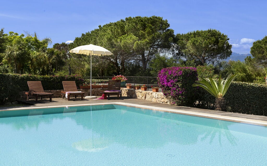 Villa Magno: Attività, Balcone / Terrazza / Patio, Benessere, Caratteristiche, Estate, Esterni, Piscina, Primavera, Servizi