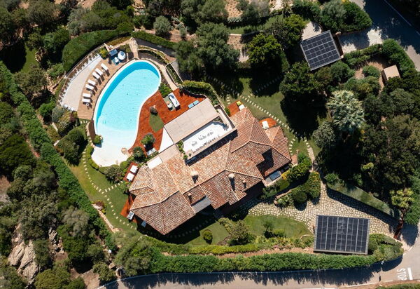 Villa Pedretti: Activities, Amenities, Building Exterior, Hot Tub, Other Room, Pool, Room Detail, Spring, Summer