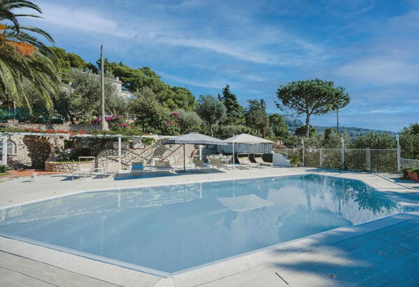 Villa Collemare: Activities, Amenities, Balcony / Terrace / Patio, Facilities, Garden, Hot Tub, Pool, Scenic View, Spring, Summer, Wellness