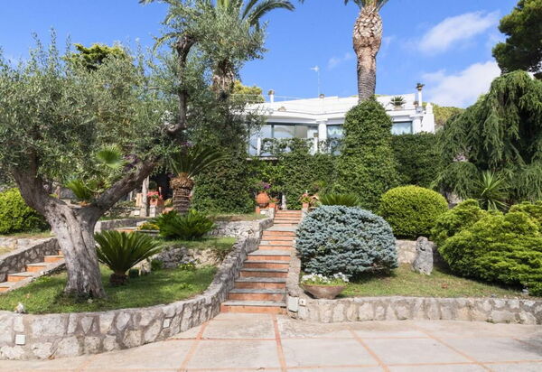 Villa Collemare: Activities, Amenities, Balcony / Terrace / Patio, Facilities, Garden, Hot Tub, Pool, Scenic View, Spring, Summer, Wellness