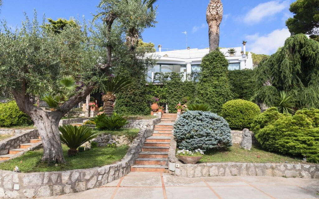 Villa Collemare: Activities, Amenities, Balcony / Terrace / Patio, Facilities, Garden, Hot Tub, Pool, Scenic View, Spring, Summer, Wellness
