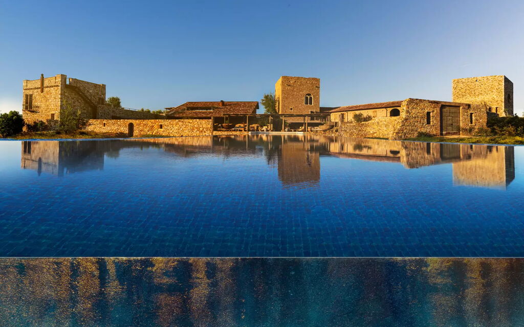 Villa Monte Argentario: Attività, Balcone / Terrazza / Patio, Benessere, Caratteristiche, Estate, Esterni, Giardino, Piscina, Primavera, Servizi, Vista Panoramica