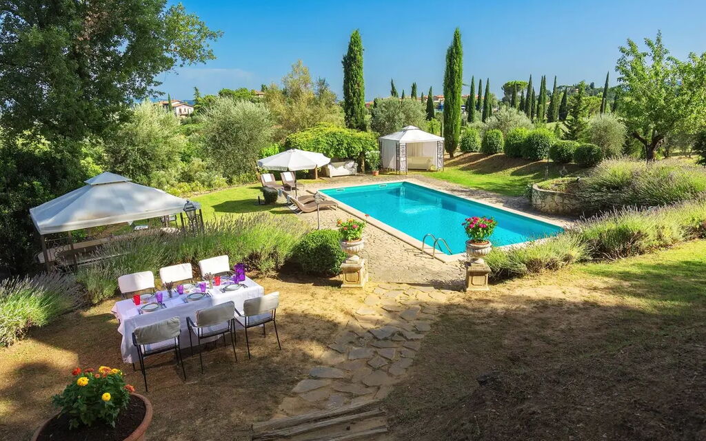 Villa Macciano: Attività, Balcone / Terrazza / Patio, Benessere, Caratteristiche, Estate, Esterni, Giardino, Piscina, Primavera, Servizi