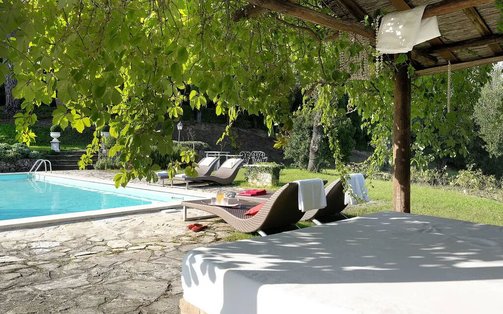 Villa Macciano: Attività, Balcone / Terrazza / Patio, Benessere, Caratteristiche, Estate, Esterni, Giardino, Piscina, Primavera, Servizi