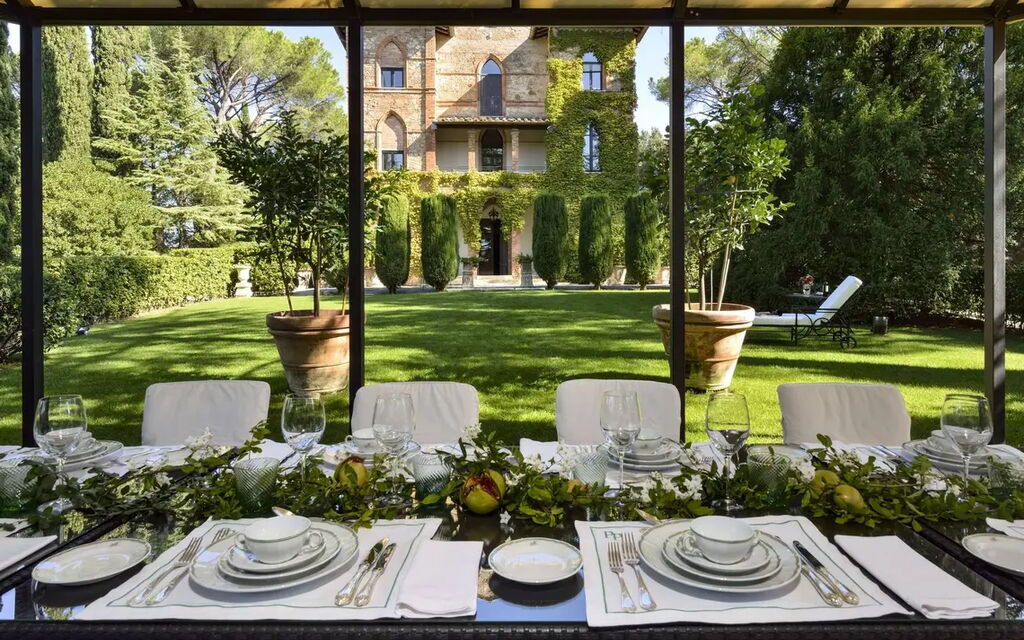 Villa Macciano: Attività, Balcone / Terrazza / Patio, Benessere, Caratteristiche, Estate, Esterni, Giardino, Piscina, Primavera, Servizi