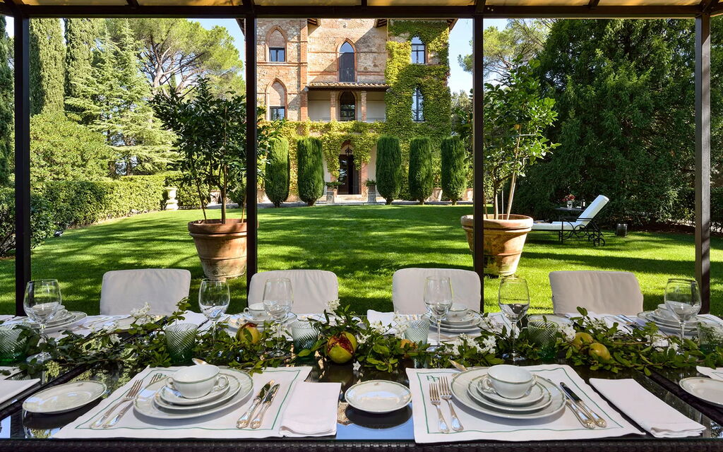 Villa Macciano: Attività, Balcone / Terrazza / Patio, Benessere, Caratteristiche, Estate, Esterni, Giardino, Piscina, Primavera, Servizi