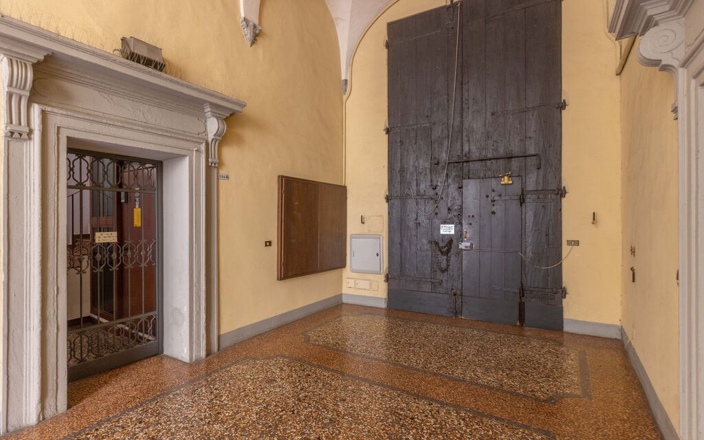 Castiglione Escape: Activities, Balcony / Terrace / Patio, Building Exterior, City, Room Detail, Spring, Summer